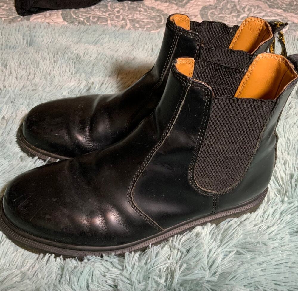 Vintage Dr. Martens 2976 Chelsea Black Leather Lace Less Boots Size 9 M/ 10 W